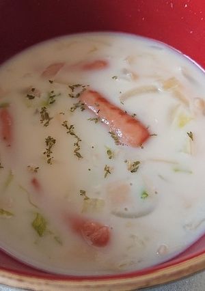 余り野菜とウインナーの牛乳スープ-レシピのメイン写真