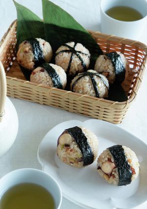 タコめしおにぎり-レシピのメイン写真