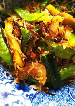 ヘビロテ☺️梅と塩昆布の野菜炒め-レシピのメイン写真