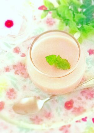 かき氷シロップで☆苺ミルクぷりん&アイス-レシピのメイン写真