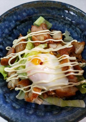 残った唐揚げや冷凍唐揚げで♪カラマヨ丼-レシピのメイン写真