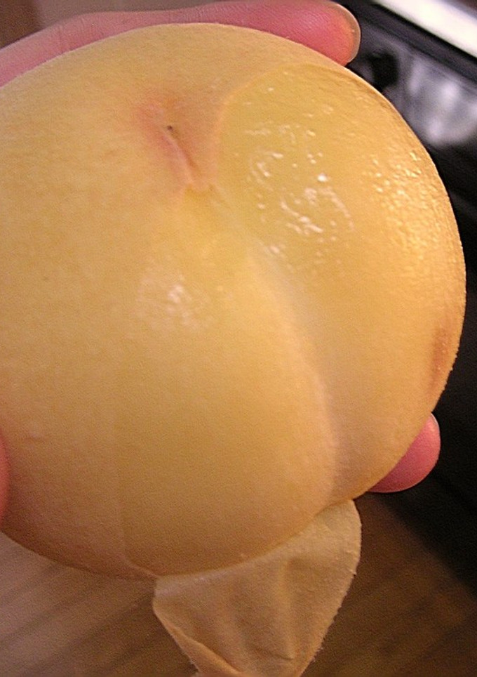 手でむけちゃう桃の皮-レシピのメイン写真