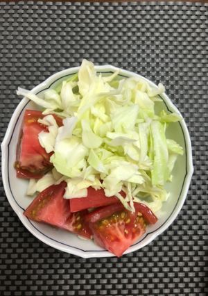 キャベツとトマトのサラダ-レシピのメイン写真