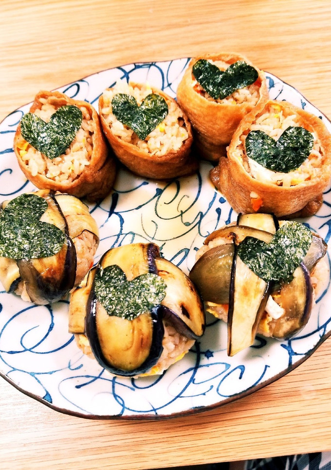残りの炊き込みご飯でいなり&ナス巻き寿司-レシピのメイン写真