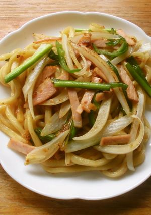 たまご無し・ハムとお野菜の焼きうどん♫-レシピのメイン写真