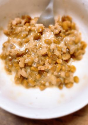 ご飯がすすむ！お肉とチーズのアレンジ納豆-レシピのメイン写真