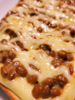 美華ちゃんのマヨ納豆トースト-レシピのメイン写真