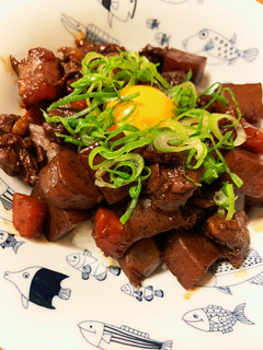 とろとろ牛すじの土手煮込み丼-レシピのメイン写真