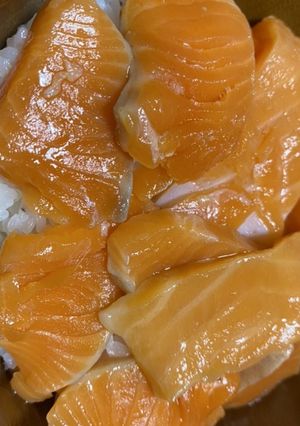 超絶簡単！美味しいサーモン丼-レシピのメイン写真
