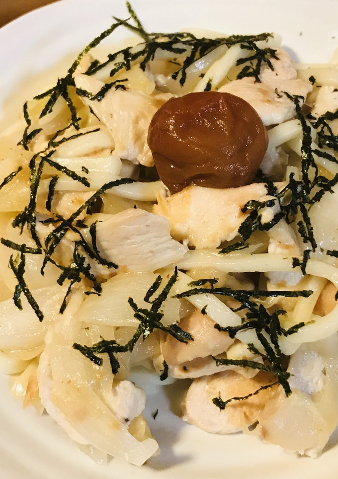 鶏むね肉と梅肉のさっぱり焼きうどん-レシピのメイン写真