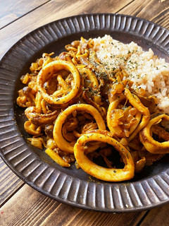 玄米ごはん☆スルメイカのスパイスカレー-レシピのメイン写真