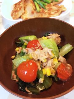 簡単☆チンゲンサイとトマトのツナマヨ炒め-レシピのメイン写真