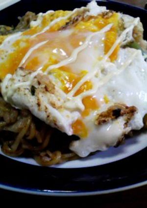 焼きそばにご飯？？-レシピのメイン写真