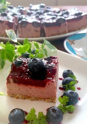 ビーツルートとベリーのロースクエアケーキ-レシピのメイン写真