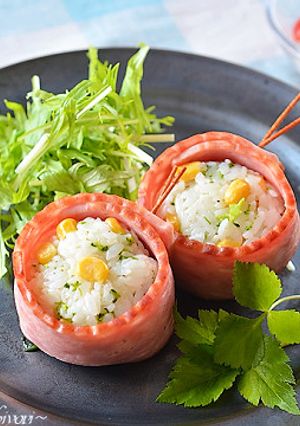 シャウベーコロンでサラダご飯をくるん♪-レシピのメイン写真