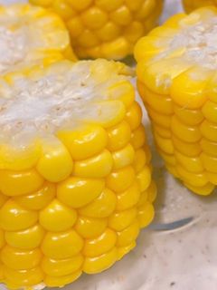簡単◎チンするだけ!茹でとうもろこし-レシピのメイン写真