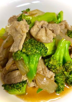 塩麹漬け豚肉とブロッコリーの生姜焼き-レシピのメイン写真