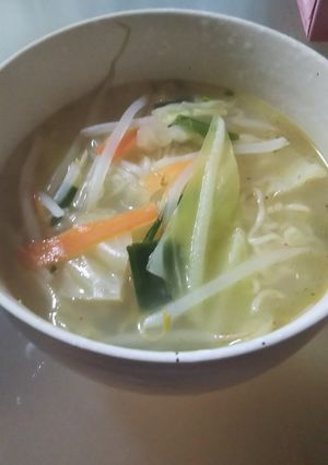 インスタント麺+野菜-レシピのメイン写真