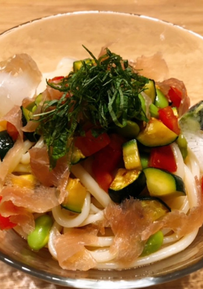 ころころ夏野菜と生ハムの冷やしうどん-レシピのメイン写真