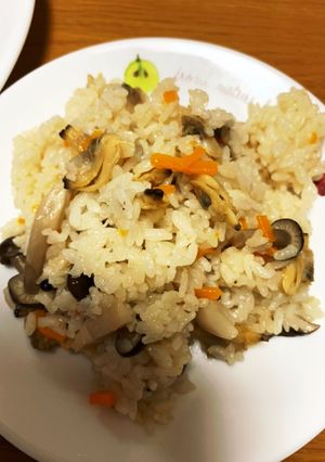 【幼児食にも】野菜とあさりの炊き込みご飯-レシピのメイン写真