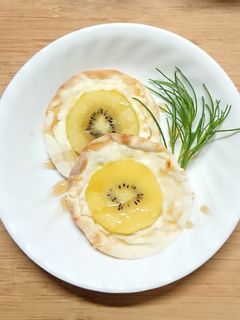 キウイとクリームチーズのミニスイーツピザ-レシピのメイン写真