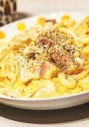 余りうどんで本格濃厚カルボナーラうどん-レシピのメイン写真