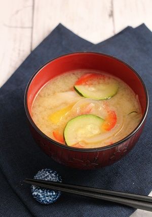 簡単！ズッキーニの味噌汁☆味噌バター風味-レシピのメイン写真