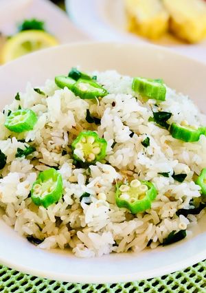 オクラ＆しらすが美味しい！夏のわかめご飯-レシピのメイン写真