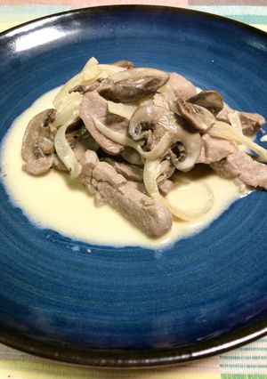 スイス人直伝！豚ヒレ肉クリーム煮-レシピのメイン写真