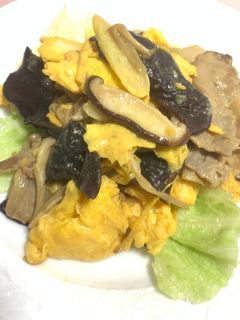 コリコリきくらげと豚肉の卵炒め♡-レシピのメイン写真