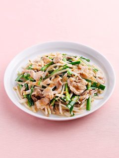 豚肉ともやしとにらの深煎りごま炒め-レシピのメイン写真