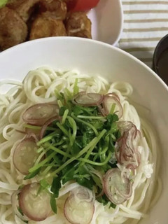 暑い日に!梅と豆苗のぶっかけ冷やし麺-レシピのメイン写真