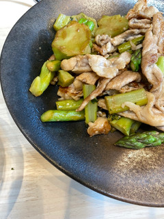 アスパラと豚肉のバタぽん炒め-レシピのメイン写真
