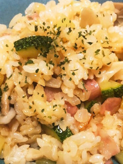 ズッキーニとしめじの和風ピラフ-レシピのメイン写真