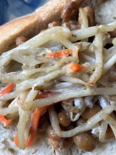 納豆とゴボウサラダのトースト-レシピのメイン写真