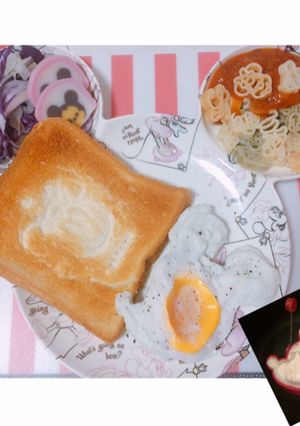 ディズニー 朝食 ふわふわ目玉焼き-レシピのメイン写真