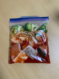 冷凍作り置き!鮭とブロッコリーのトマト煮-レシピのメイン写真