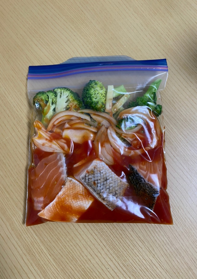 冷凍作り置き！鮭とブロッコリーのトマト煮-レシピのメイン写真