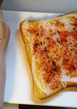 牡蠣だし醤油マヨのオニオンパン 家飲みに-レシピのメイン写真