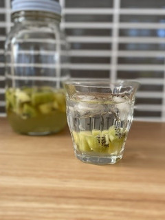さっぱりおいしいキウイ酢-レシピのメイン写真