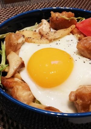ガッツリ男飯!!ガリバタチキン丼~♪-レシピのメイン写真