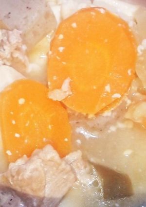20cm鍋で作るかんたん豚汁-レシピのメイン写真