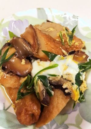 ごぼう天と椎茸の煮物卵とじ仕上げ。-レシピのメイン写真