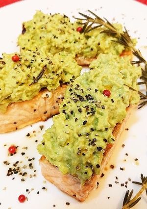 サーモンのアボカド乗っけ焼き-レシピのメイン写真