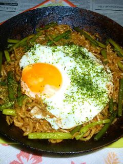 にんにくの芽オイスター焼そば目玉焼き載せ-レシピのメイン写真