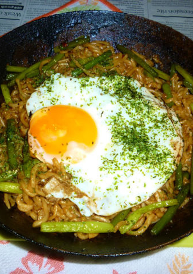 にんにくの芽オイスター焼そば目玉焼き載せ-レシピのメイン写真