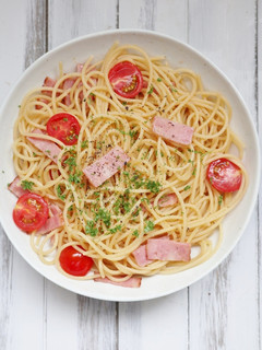 ランチに♪ベーコンとトマトの和風パスタ-レシピのメイン写真