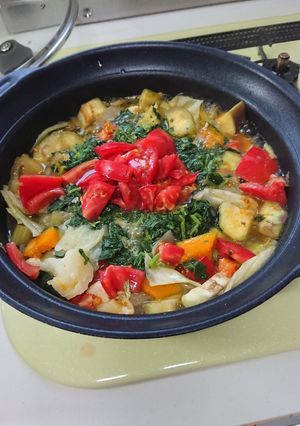 モロヘイヤと夏野菜で夏鍋！スープにも！-レシピのメイン写真