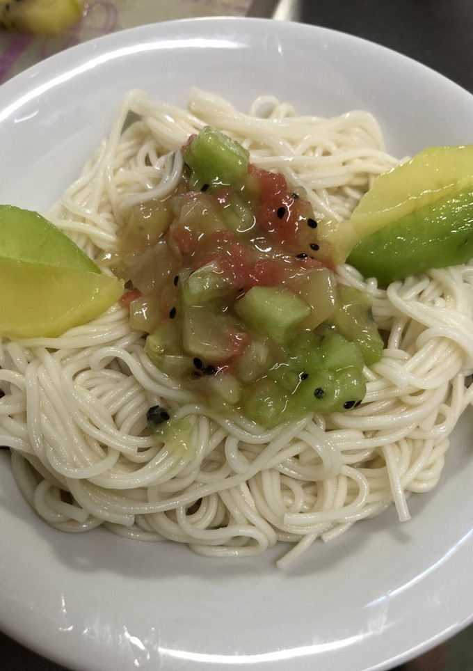 キウイと梅でそうめんダレ-レシピのメイン写真