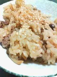 超簡単♪牛肉としめじの炊き込みご飯✿-レシピのメイン写真